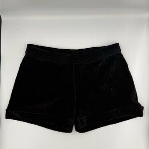 HUE Black Mid Rise Women's Textured Shorts